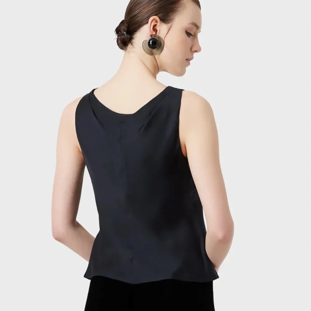 NWOT ARMANI COLLEZIONI elegant Silk Camisole Sleeveless top Navy Blue tank - Picture 4 of 10